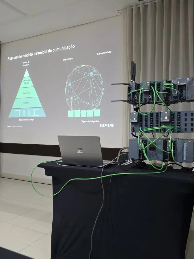 Registro 2 do Jornadas Técnicas Siemens, Conectividade Industrial, em Curitiba, PR